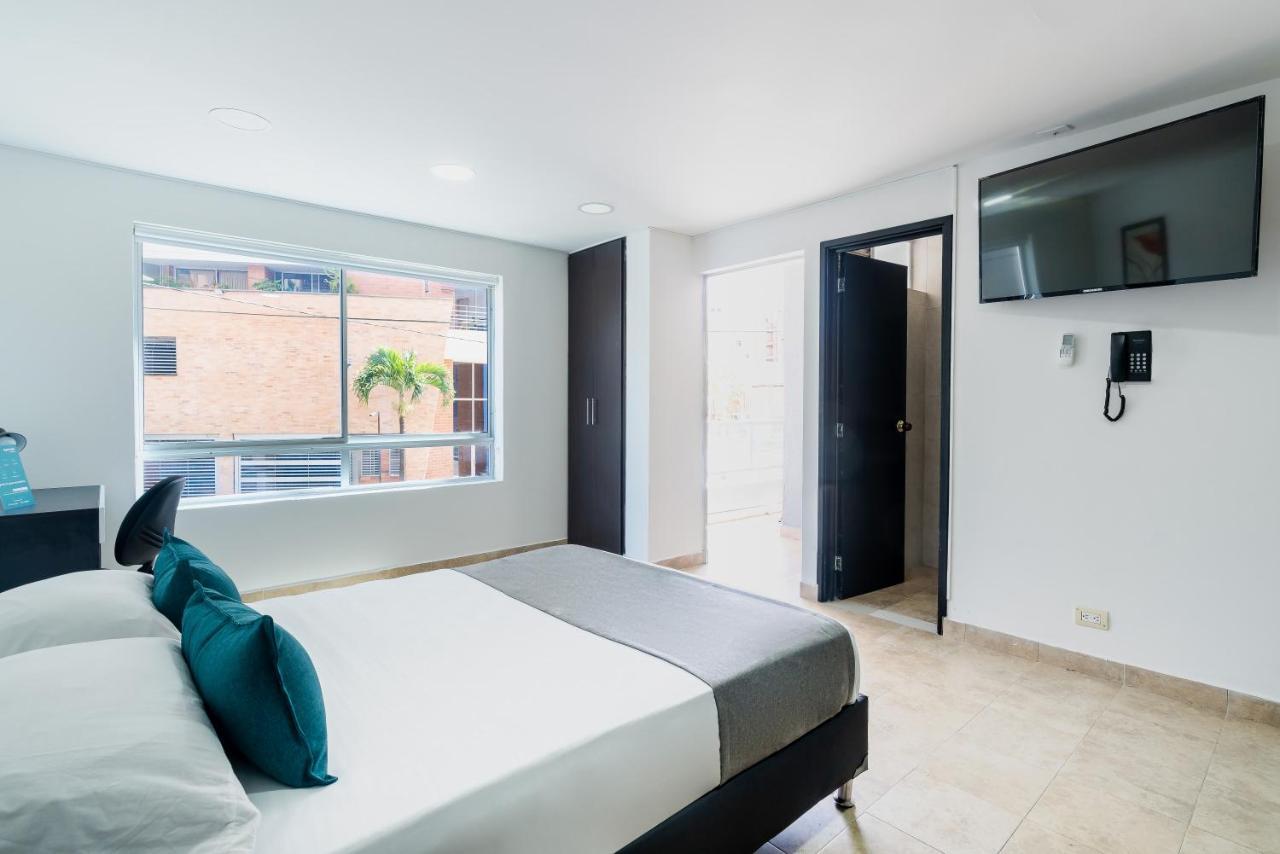 Ayenda Coliving La 78A Hotel Medellín Exterior foto